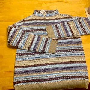 Ann Taylor Women’s sweater - size: small